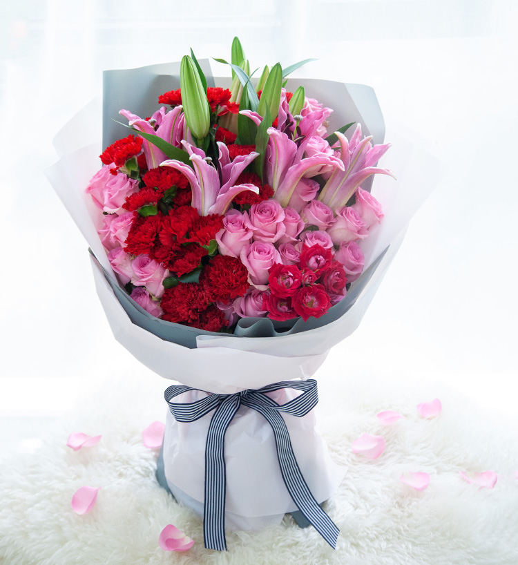 深情赞美-苏醒玫瑰29枝、红色康乃馨29枝、粉百合3枝、红色多头玫1枝