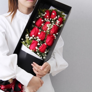 钟情-11朵红玫瑰礼盒