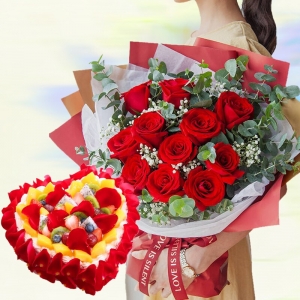 柔柔月光-11朵红玫瑰 + 8寸心形玫瑰花瓣水果蛋糕