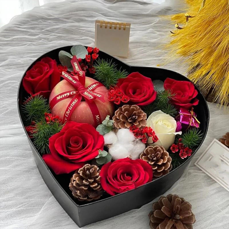 圣诞礼物-1个苹果+6朵玫瑰混搭礼盒，如图制作