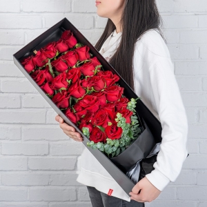 炙热永爱-33朵红玫瑰礼盒