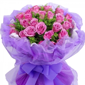 醉人微笑-33枝紫色玫瑰，黄莺点缀