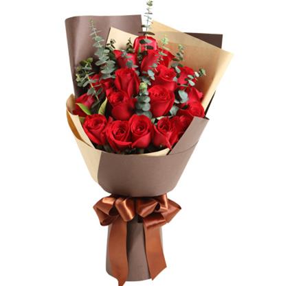 巴黎恋人-红玫瑰19枝配尤加利如图精美包装
