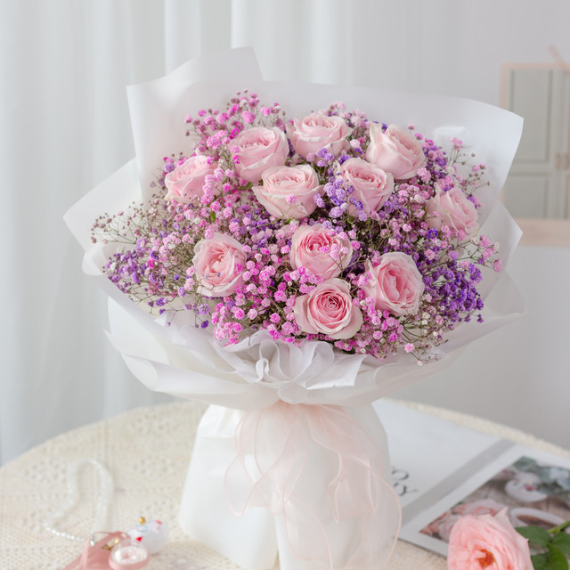 粉色爱之恋-11枝粉雪山玫瑰搭配粉色满天星、紫色满天星