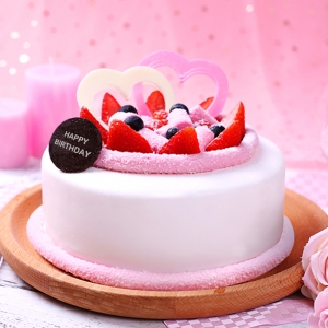 草莓棉花糖鲜奶蛋糕