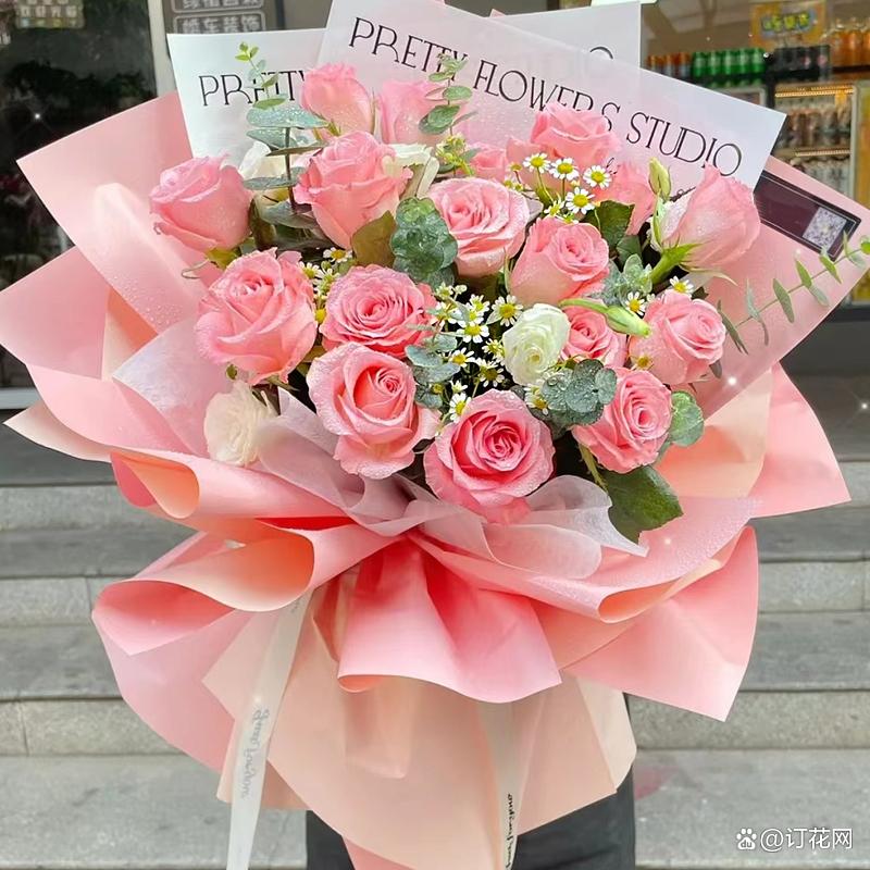 给普通女性送花：选择恰当的花束，传递你的情感与祝福