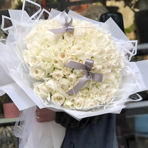 甜美依恋-99朵白玫瑰，