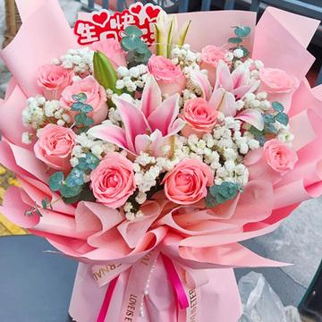 缤纷甜心-11枝戴安娜粉玫瑰，2枝多头粉百合，白色满天星，尤加利叶间插点缀